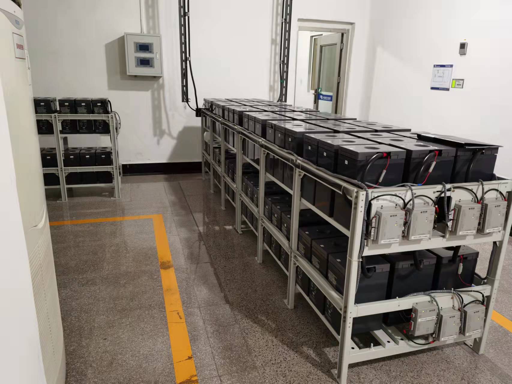 JN江南ups电源如何根据主机功率和待机时间计算电池容量？